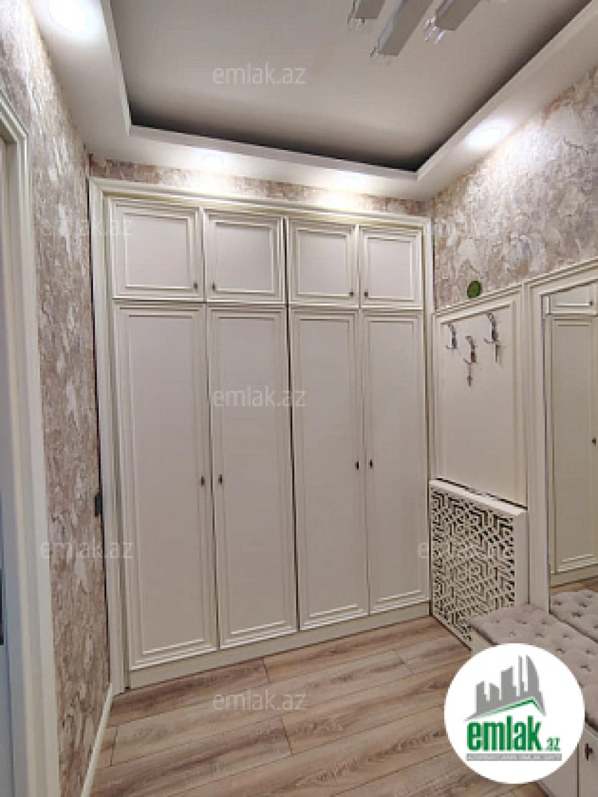 Satılır 3 otaqlı köhnə tikili 75 m²