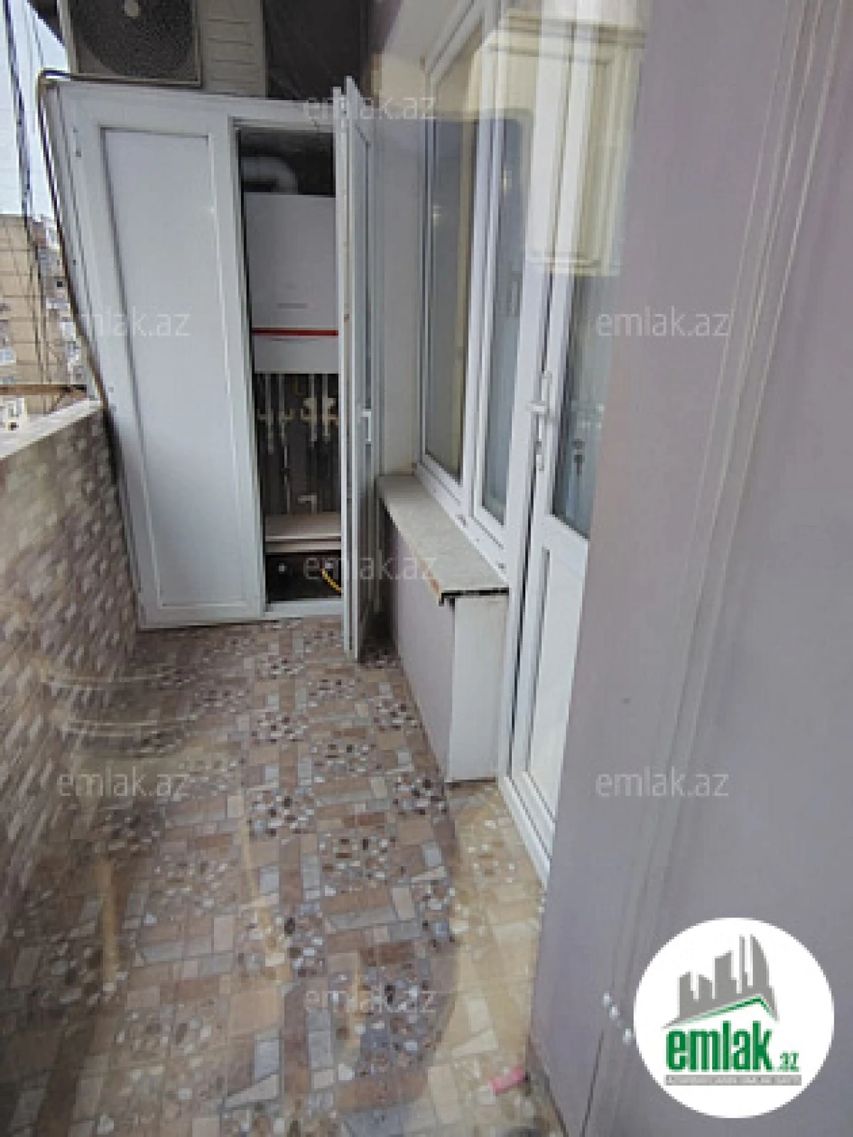 Satılır 3 otaqlı köhnə tikili 75 m²