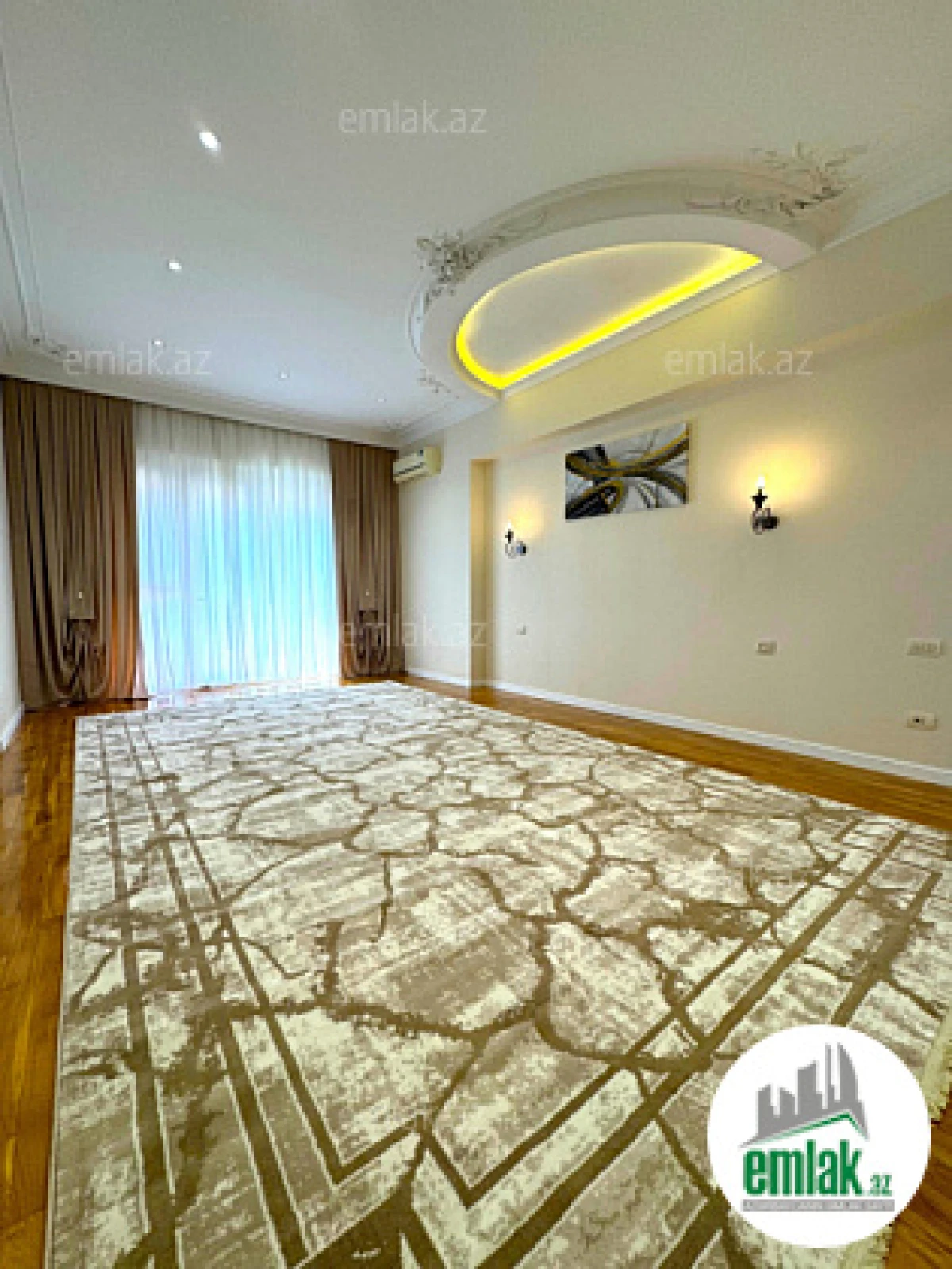 Satılır 4 otaqlı yeni tikili 230 m²