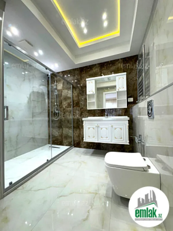 Satılır 4 otaqlı yeni tikili 230 m²