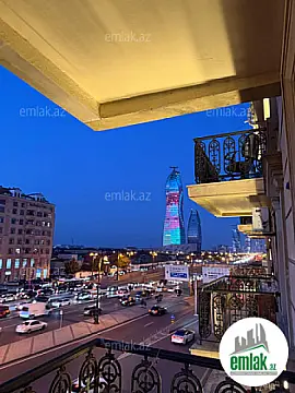 Satılır 3 otaqlı köhnə tikili 70 m² — Bakı, 2-ci mikrorayon 3 otaq 70.00 m²