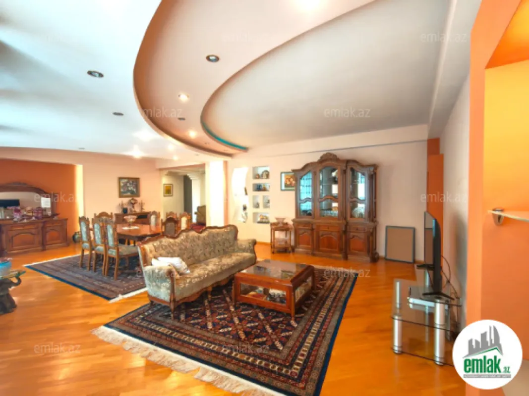 Satılır 4 otaqlı yeni tikili 223 m²