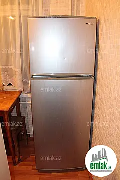 Satılır 1 otaqlı köhnə tikili 40 m²