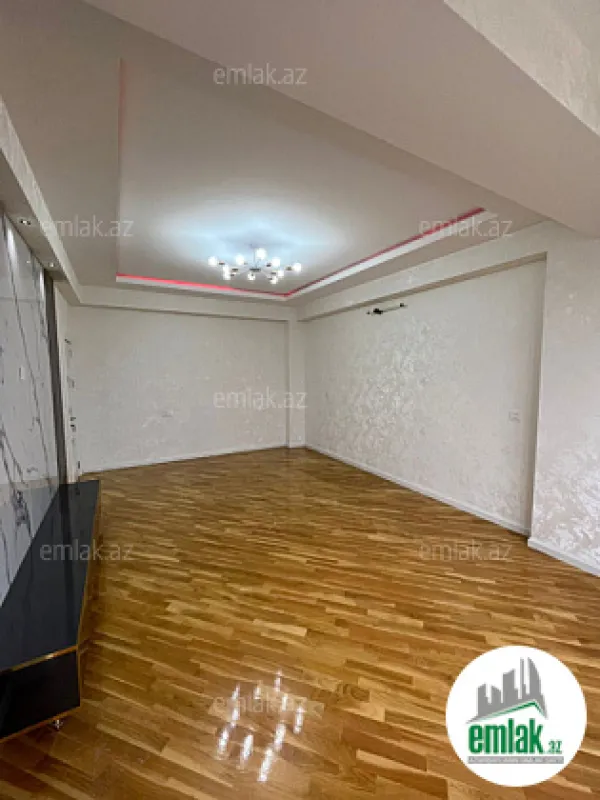 Satılır 3 otaqlı yeni tikili 100 m²