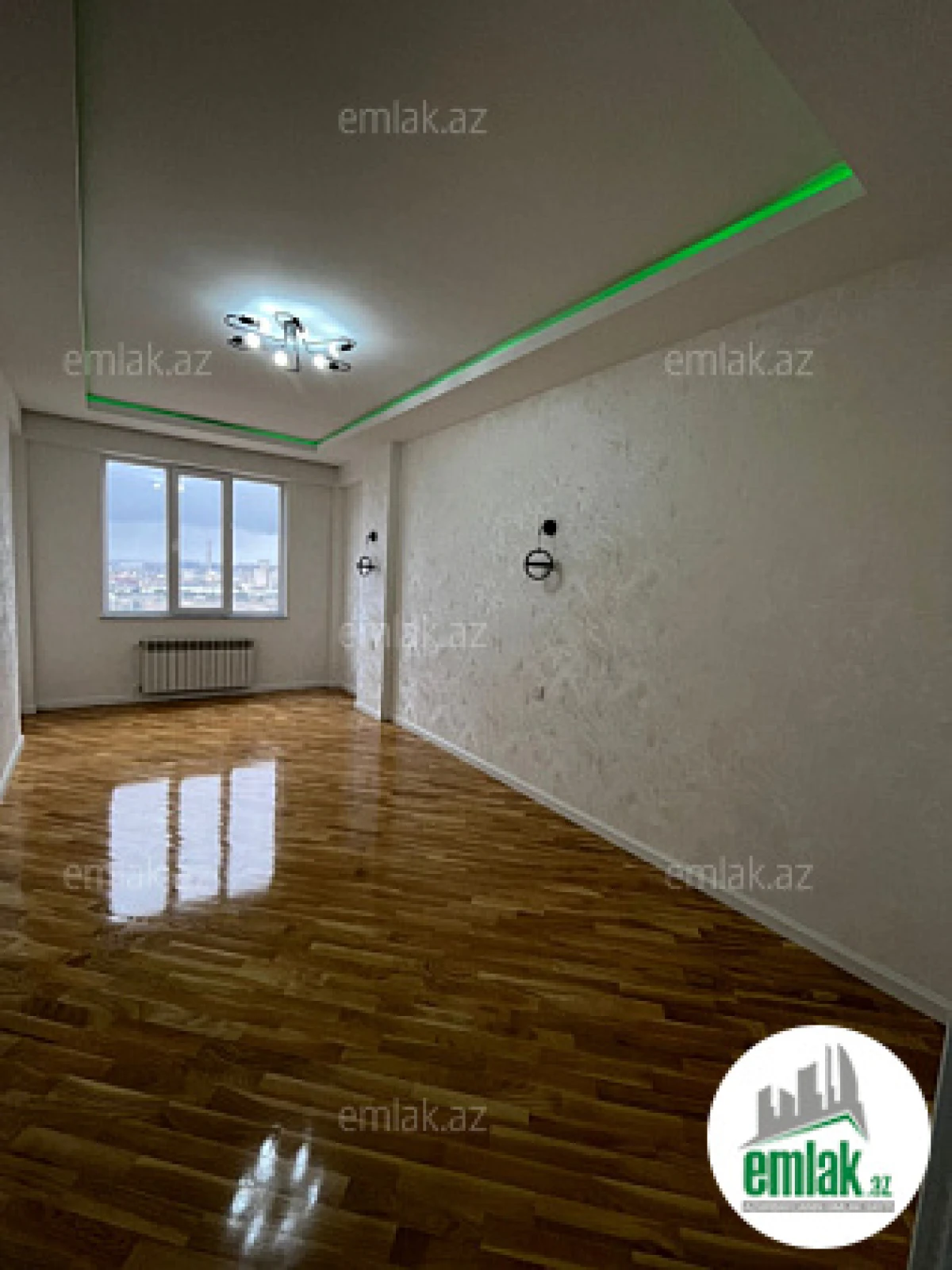 Satılır 3 otaqlı yeni tikili 100 m²