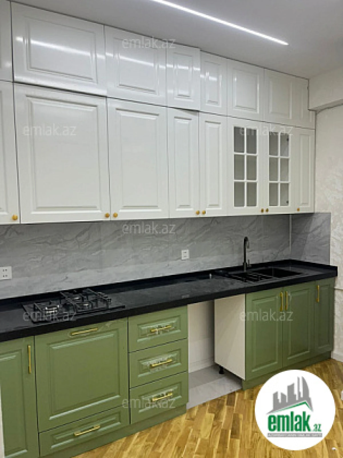 Satılır 3 otaqlı yeni tikili 100 m²