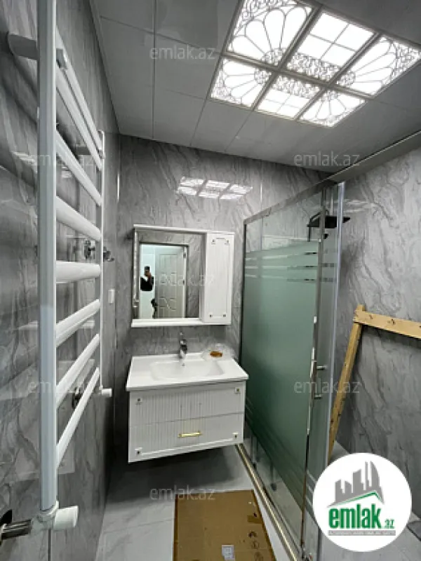 Satılır 3 otaqlı yeni tikili 100 m²