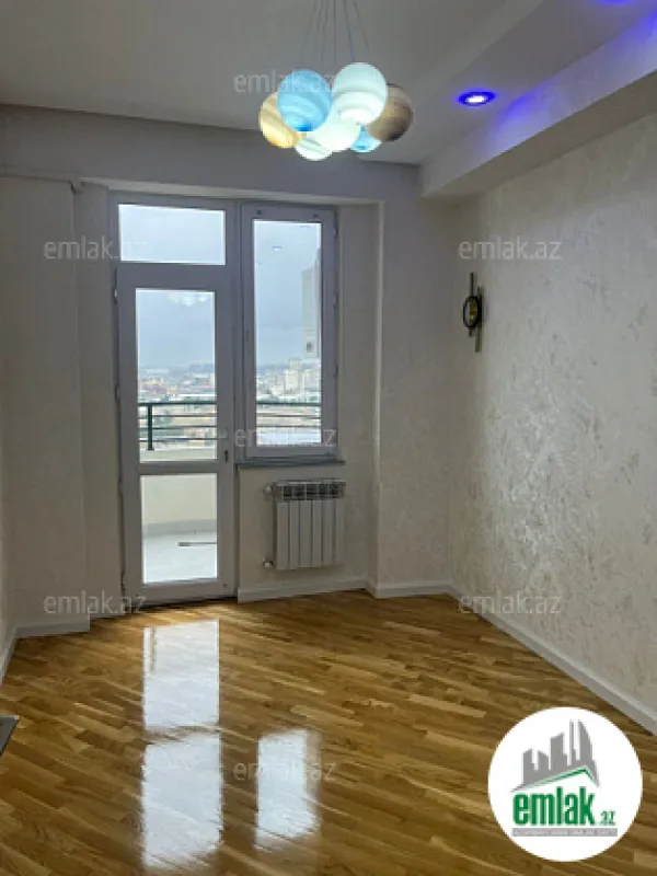 Satılır 3 otaqlı yeni tikili 100 m²