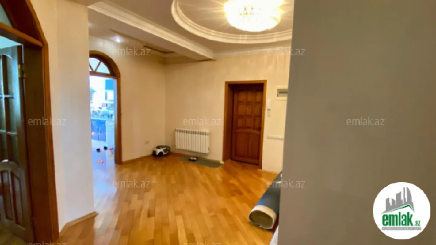 Satılır 3 otaqlı yeni tikili 141 m²