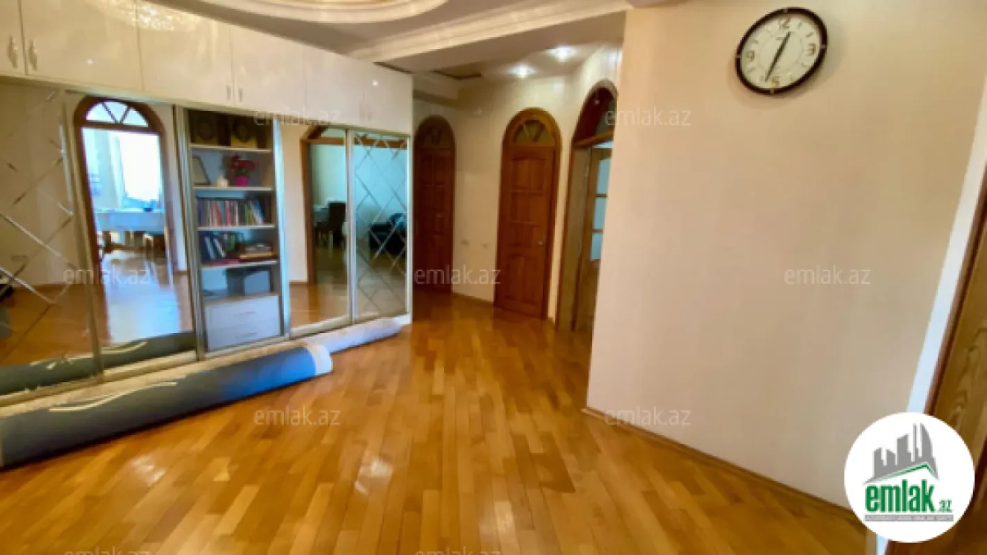 Satılır 3 otaqlı yeni tikili 141 m²