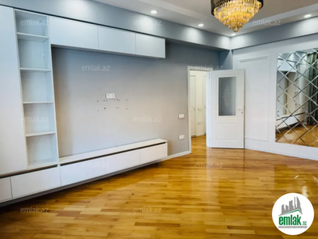 Satılır 3 otaqlı yeni tikili 113 m²