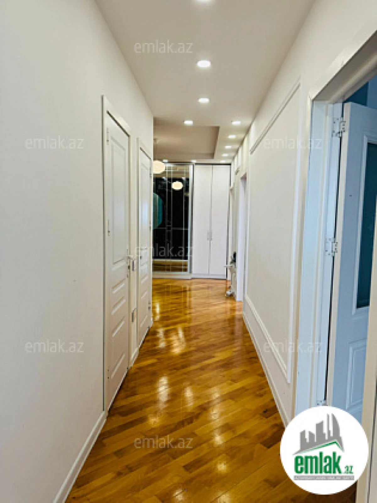 Satılır 3 otaqlı yeni tikili 113 m²