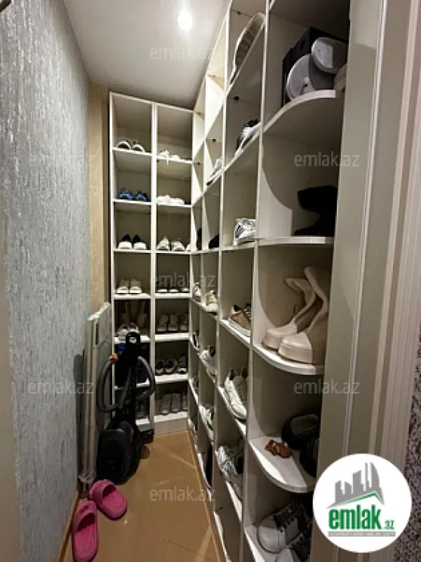 Satılır 3 otaqlı yeni tikili 150 m²