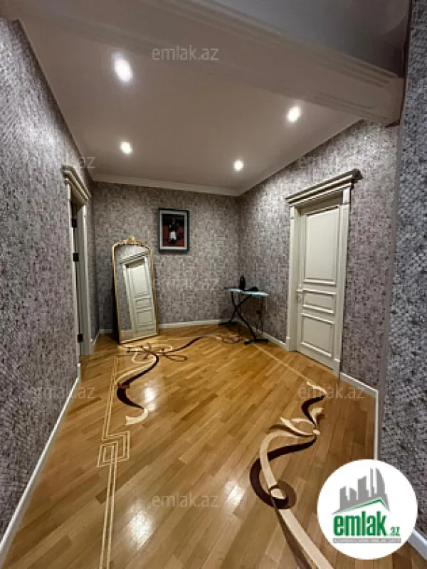 Satılır 3 otaqlı yeni tikili 150 m²