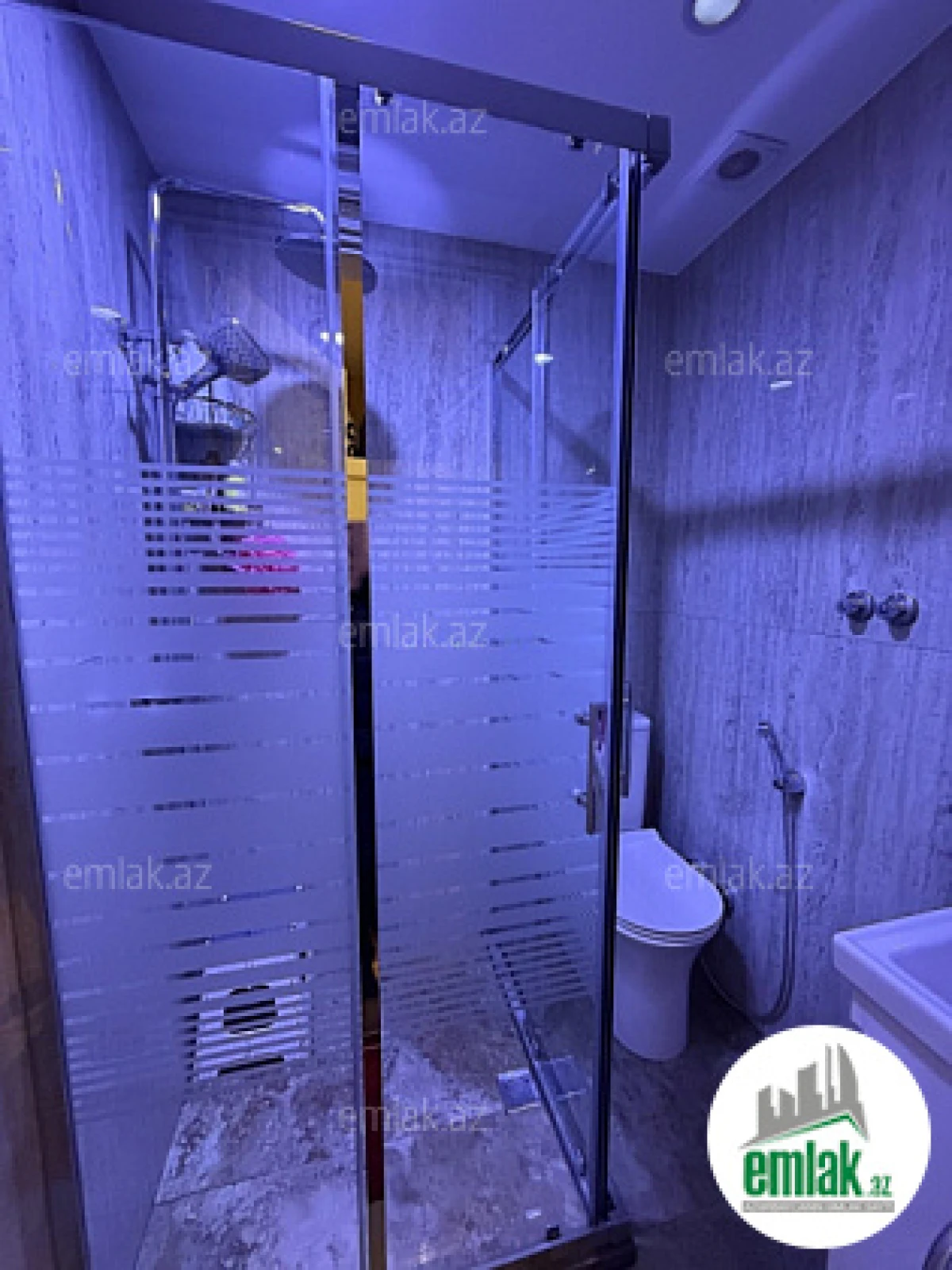 Satılır 3 otaqlı yeni tikili 150 m²