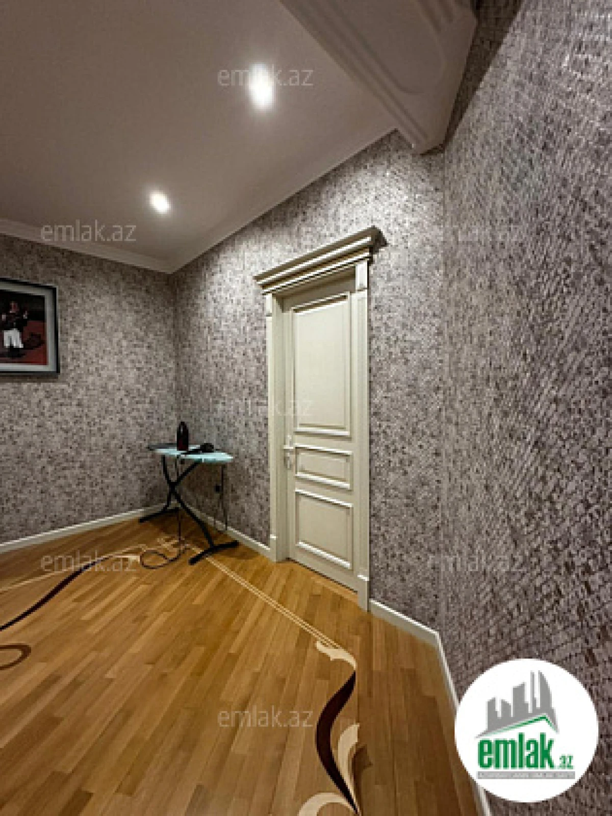 Satılır 3 otaqlı yeni tikili 150 m²