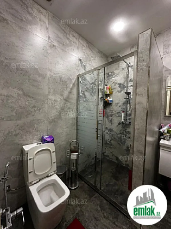 Satılır 3 otaqlı yeni tikili 150 m²