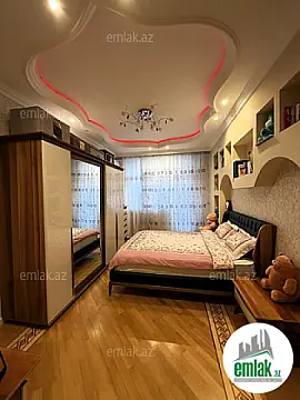 Satılır 3 otaqlı yeni tikili 150 m²
