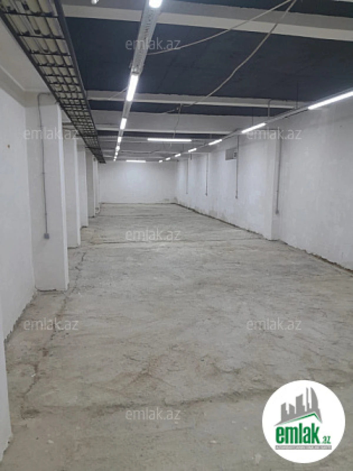 Satılır 1 otaqlı obyekt 210 m²