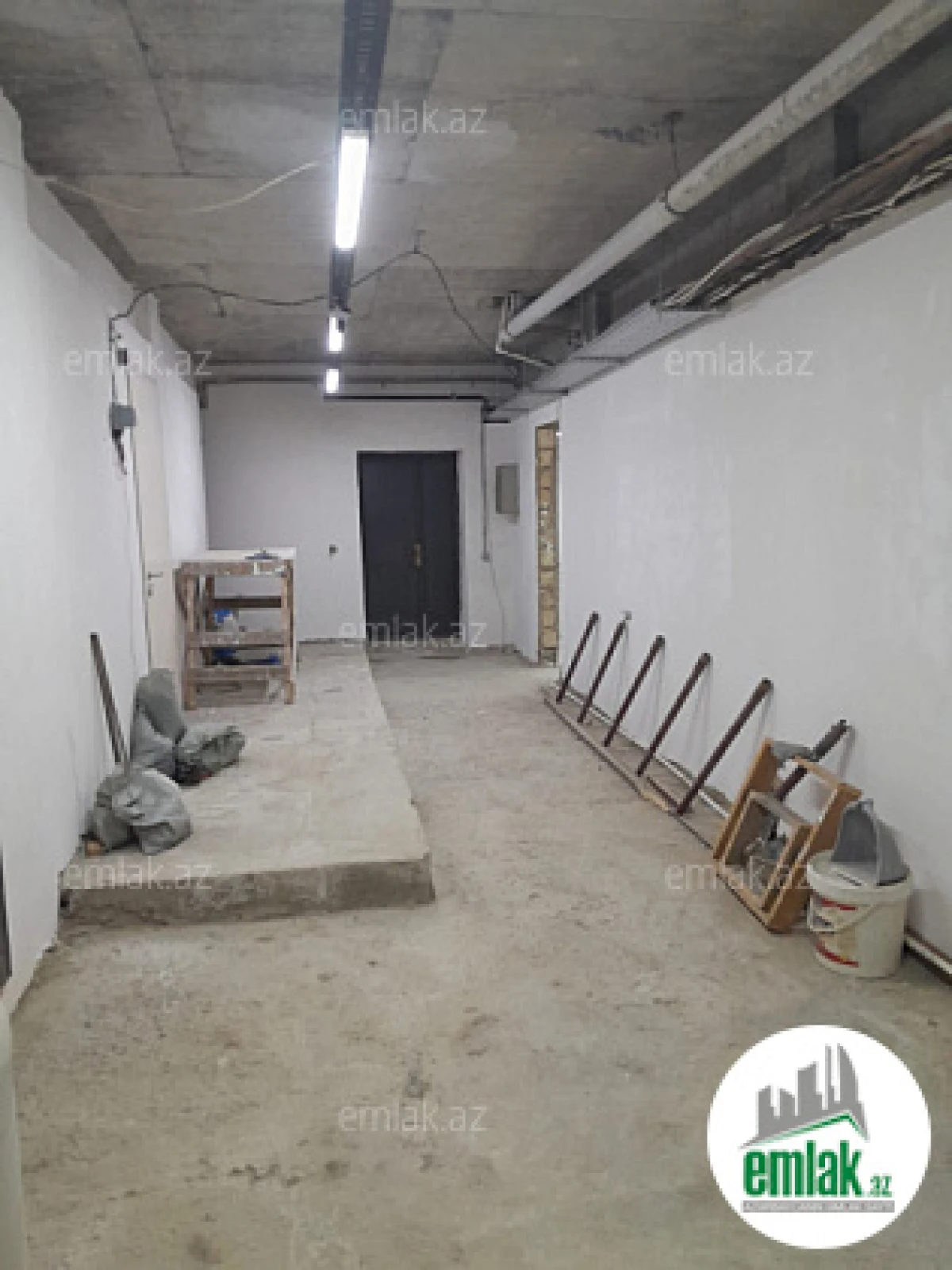 Satılır 1 otaqlı obyekt 210 m²