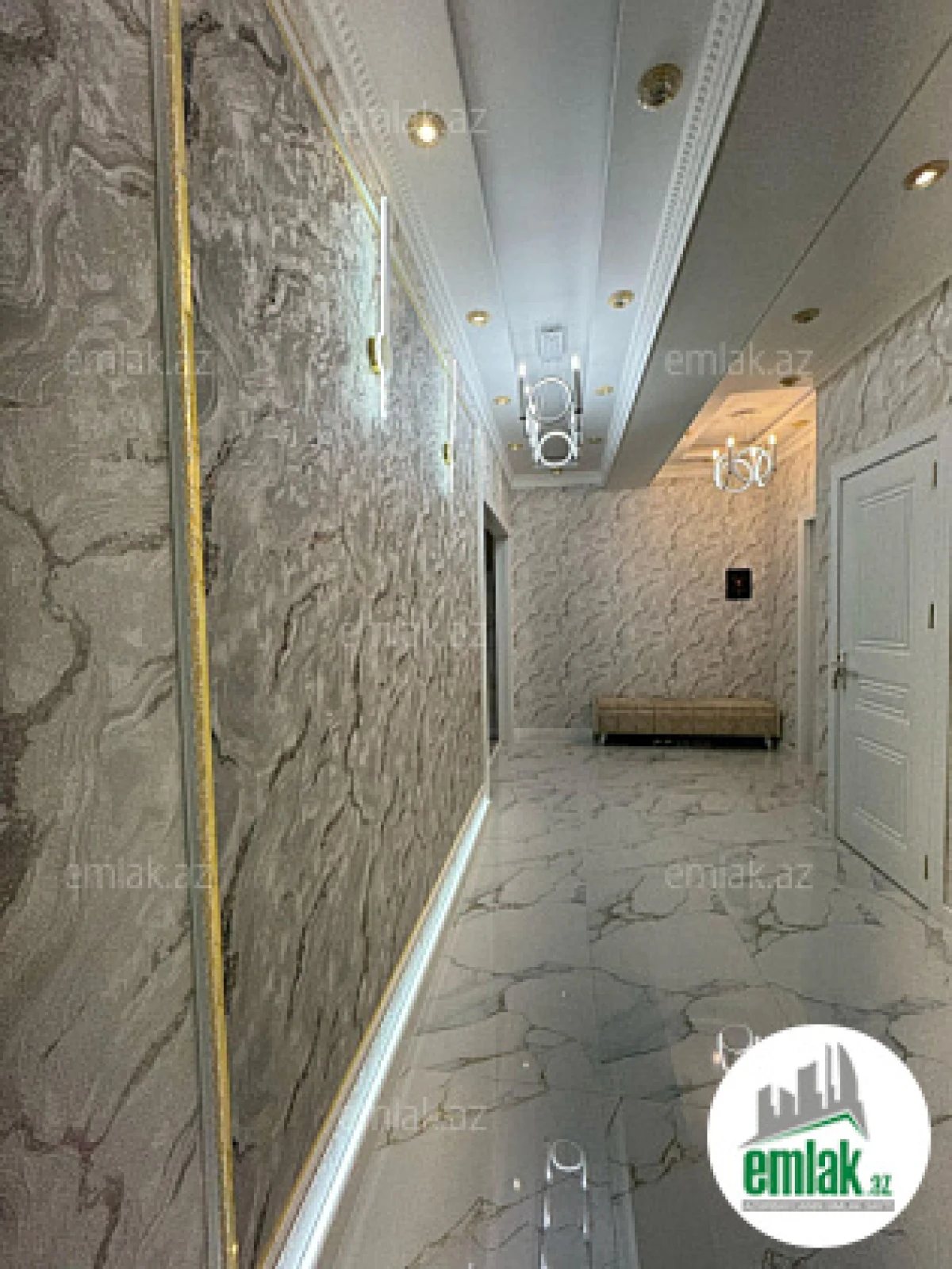 Satılır 3 otaqlı yeni tikili 100 m²