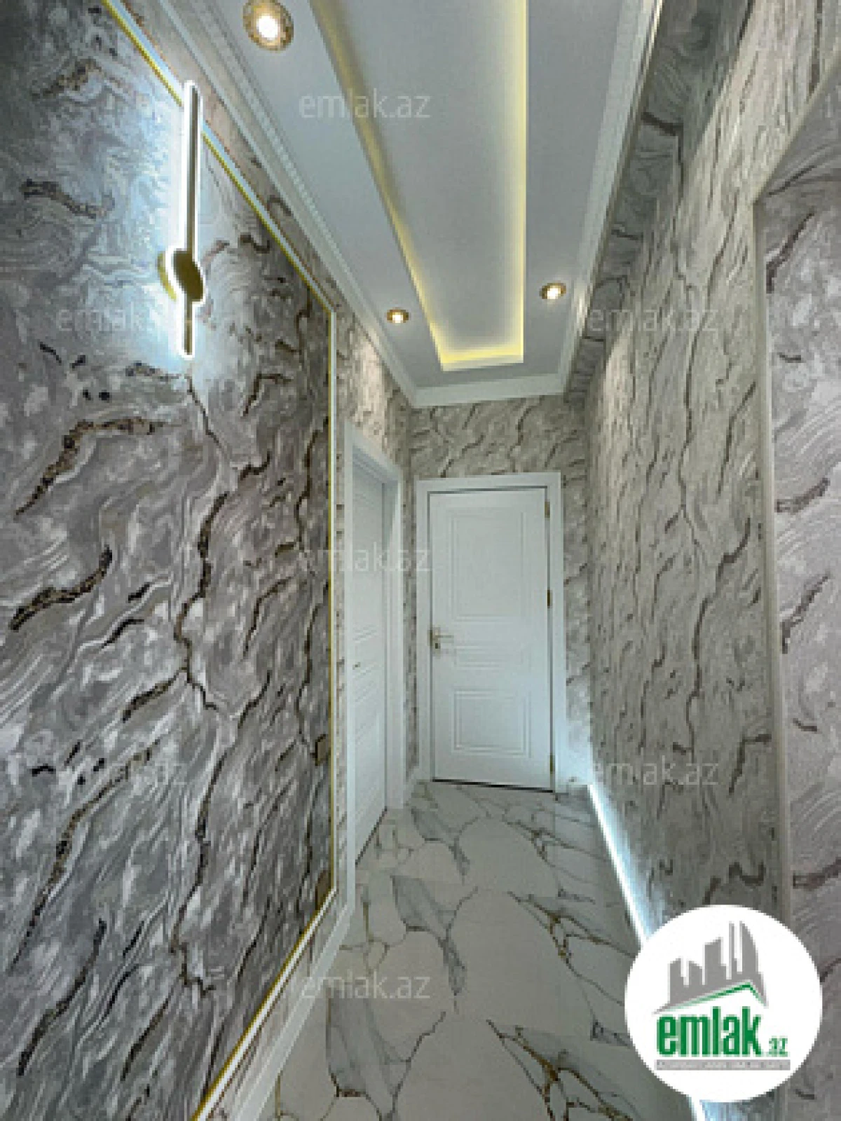 Satılır 3 otaqlı yeni tikili 100 m²