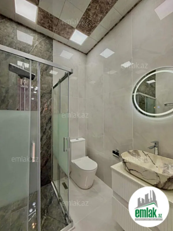 Satılır 4 otaqlı mənzil 160 m²