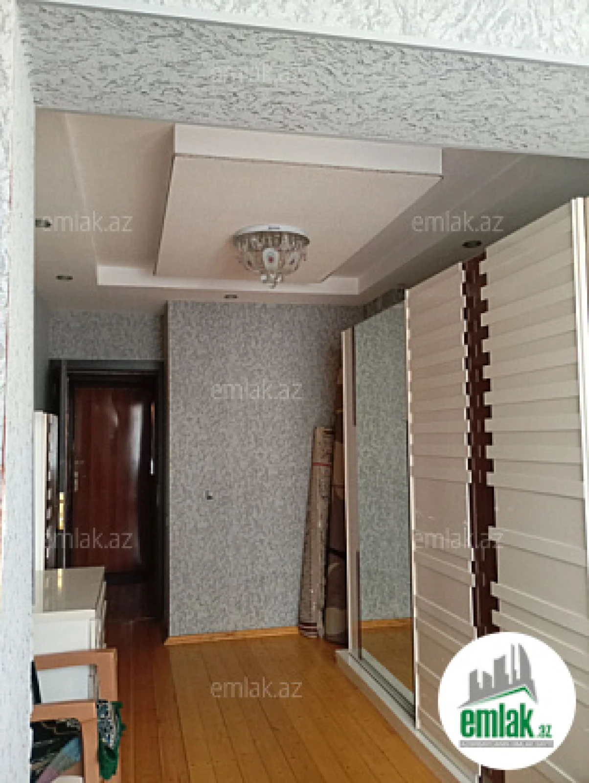 Satılır 3 otaqlı köhnə tikili 52 m²