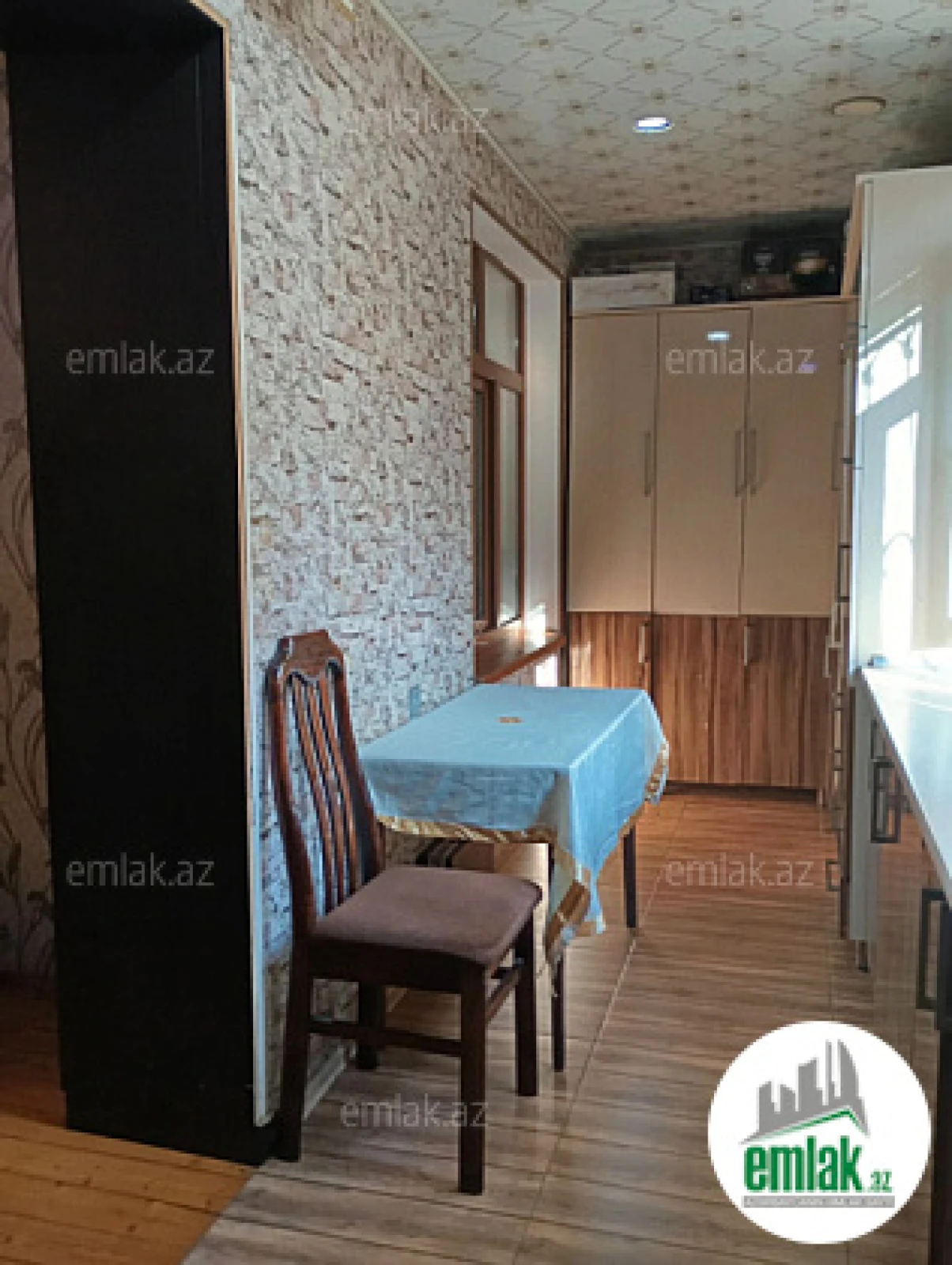 Satılır 3 otaqlı köhnə tikili 52 m²