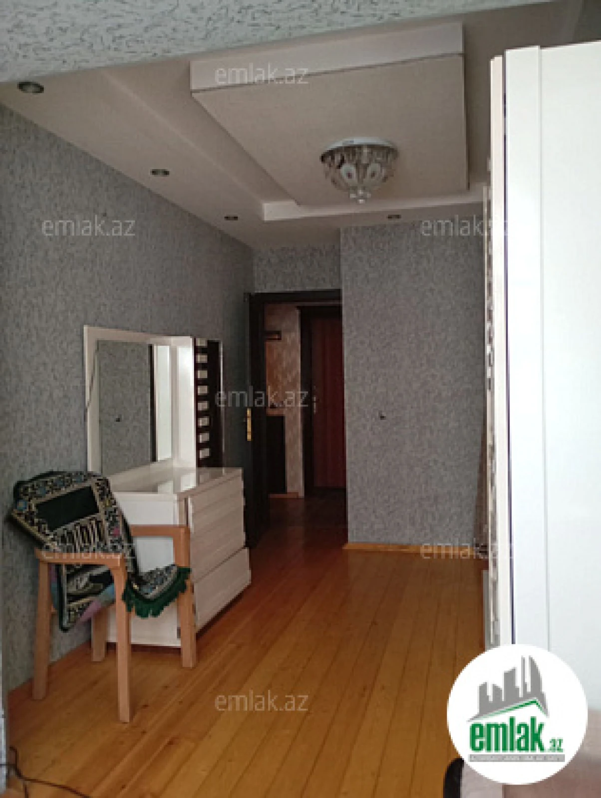 Satılır 3 otaqlı köhnə tikili 52 m²