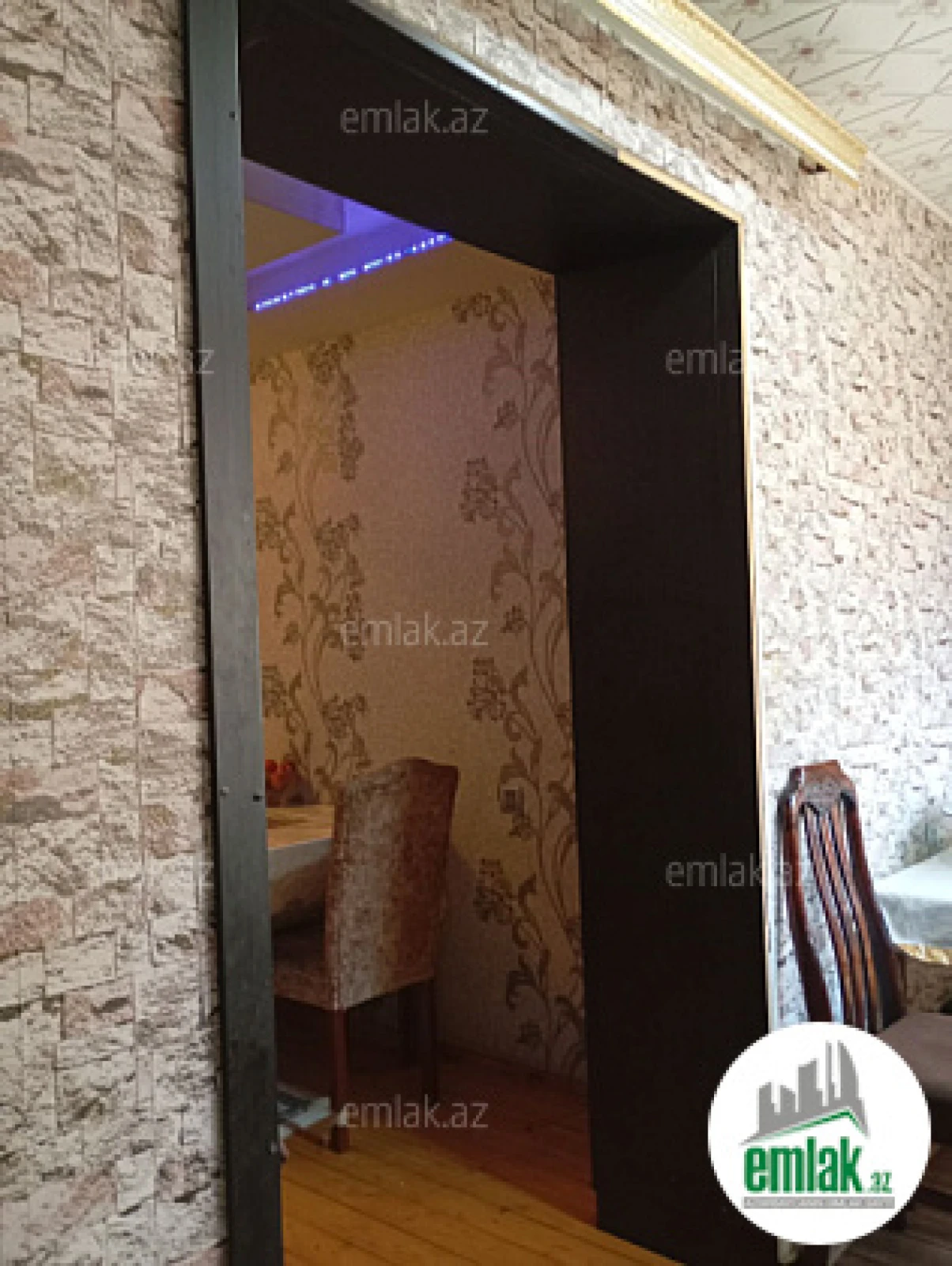 Satılır 3 otaqlı köhnə tikili 52 m²