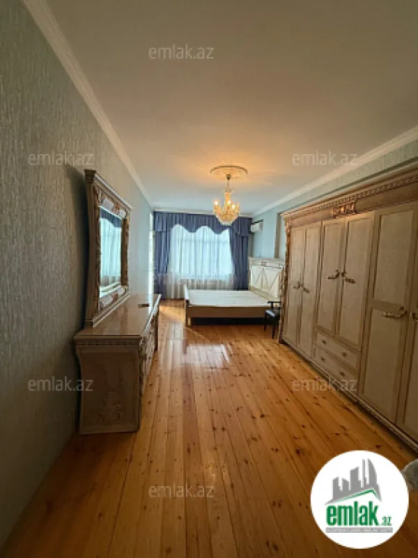 Satılır 3 otaqlı yeni tikili 130 m²