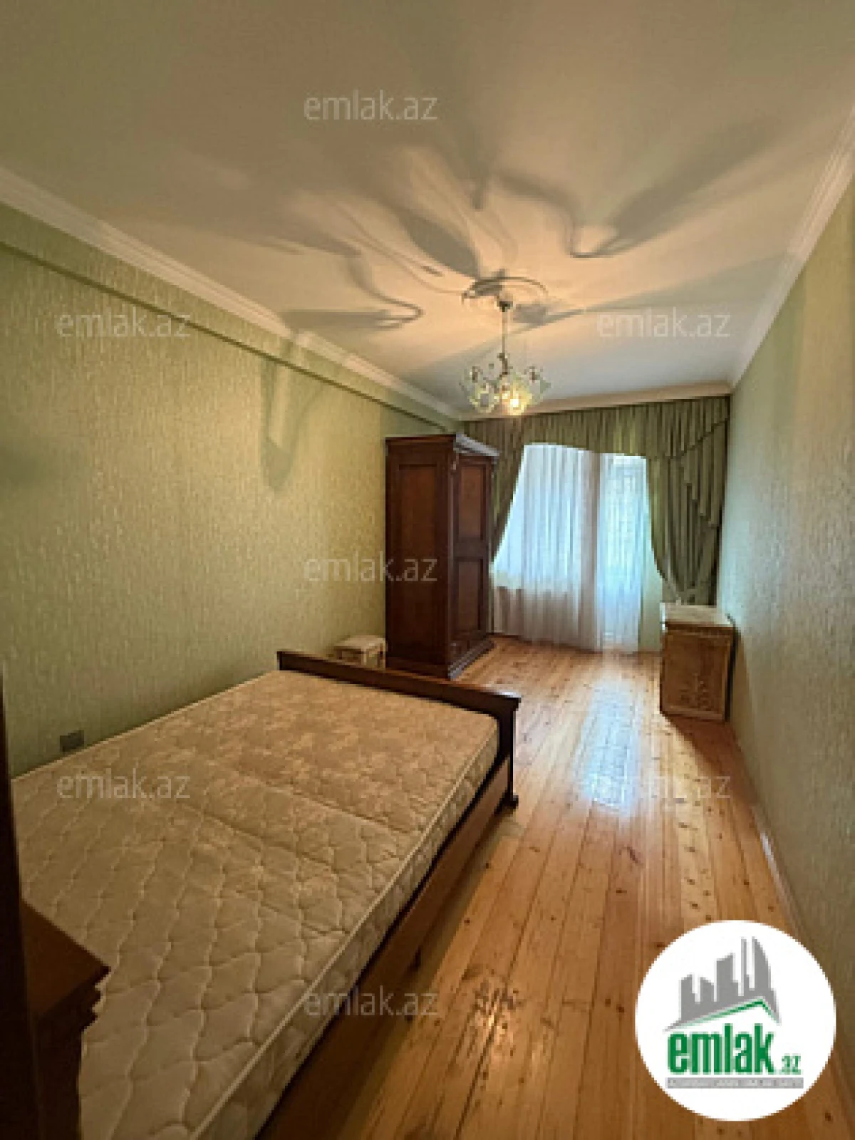 Satılır 3 otaqlı yeni tikili 130 m²