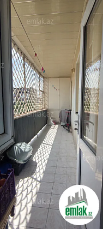 Satılır 4 otaqlı köhnə tikili 100 m²