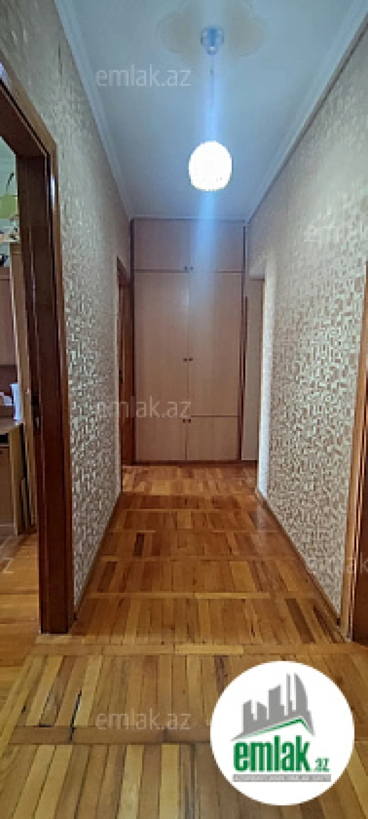 Satılır 4 otaqlı köhnə tikili 100 m²