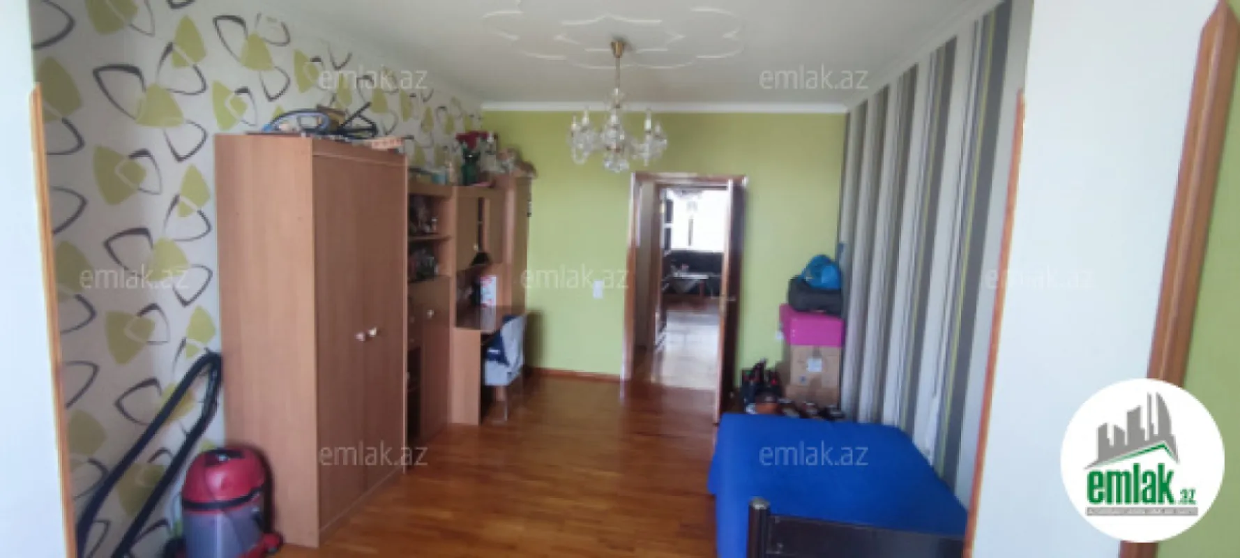 Satılır 4 otaqlı köhnə tikili 100 m²