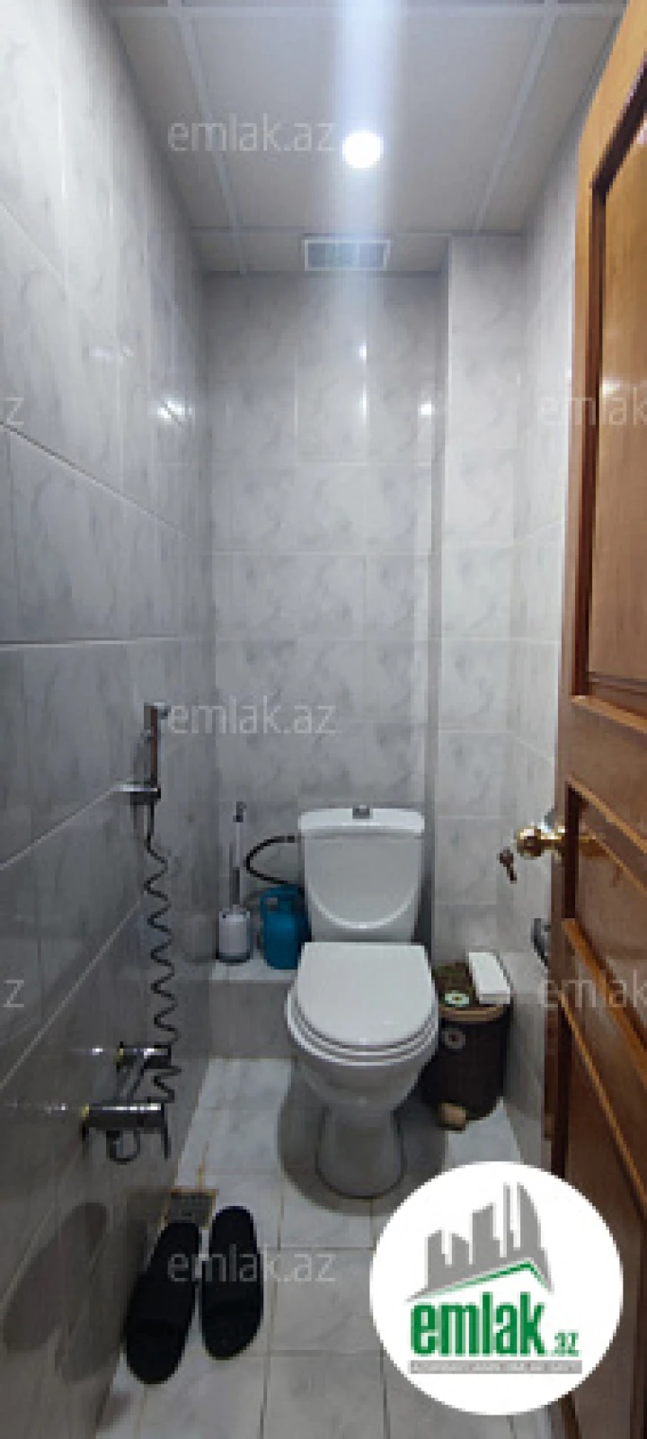 Satılır 4 otaqlı köhnə tikili 100 m²