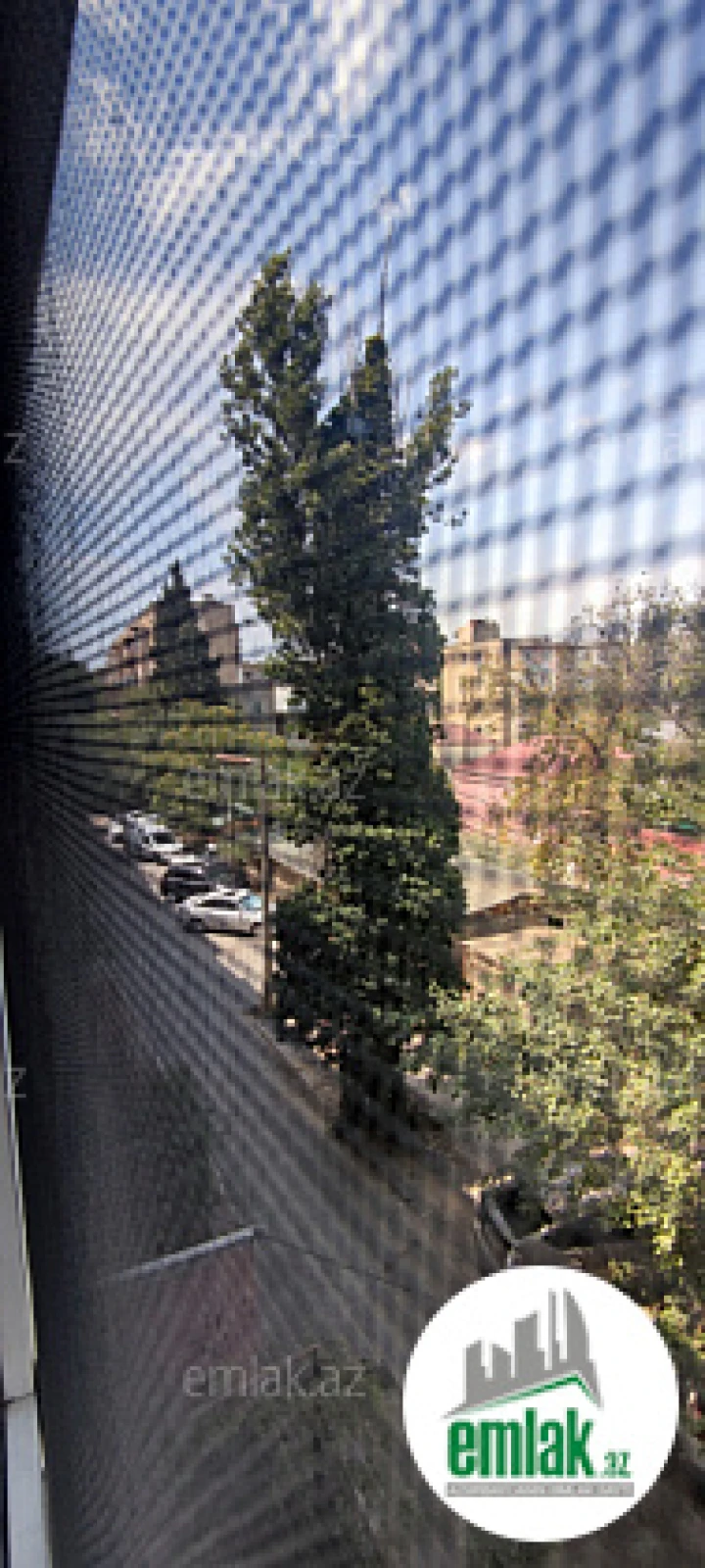 Satılır 4 otaqlı köhnə tikili 100 m²