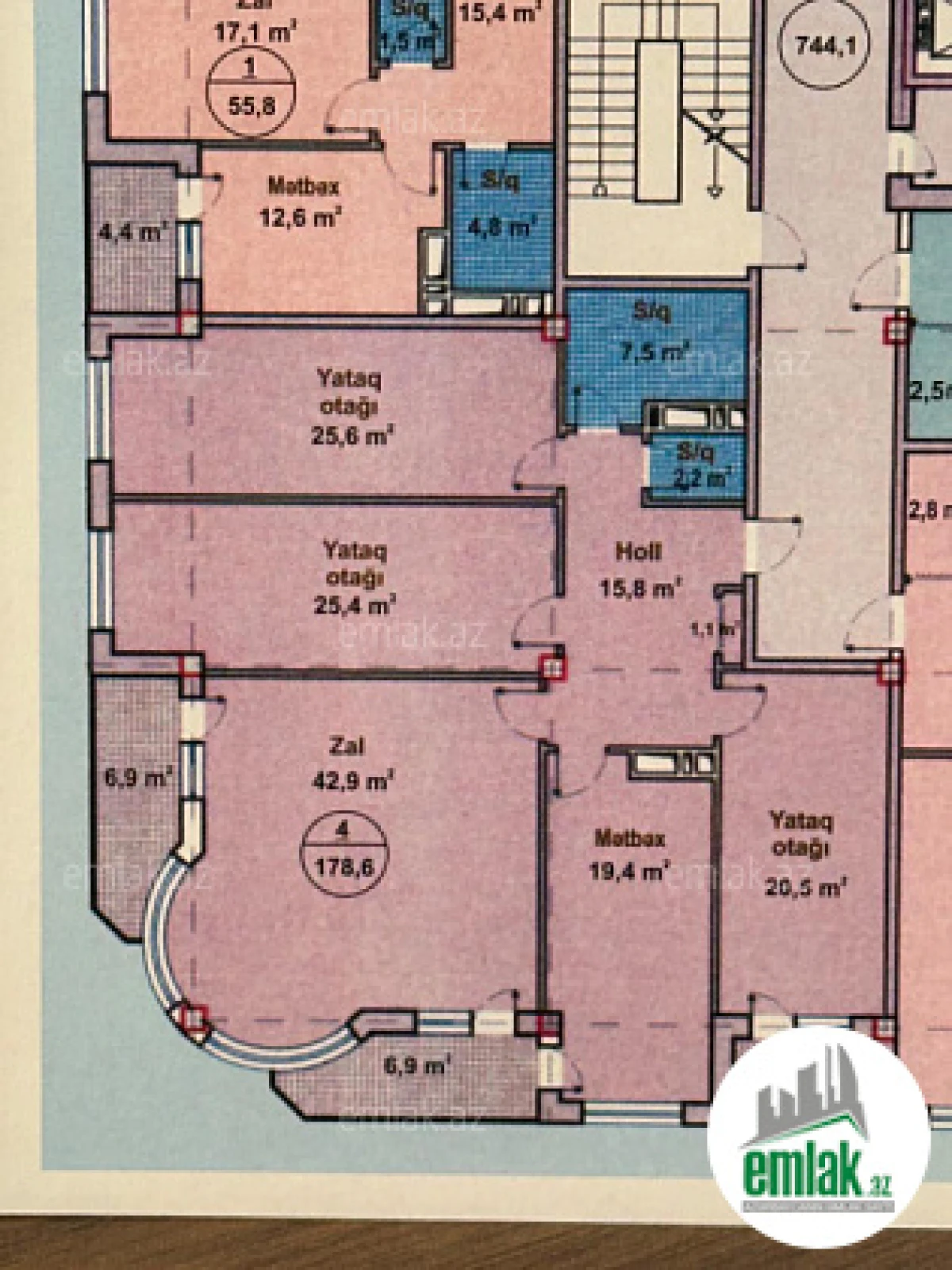 Satılır 4 otaqlı yeni tikili 178.6 m²