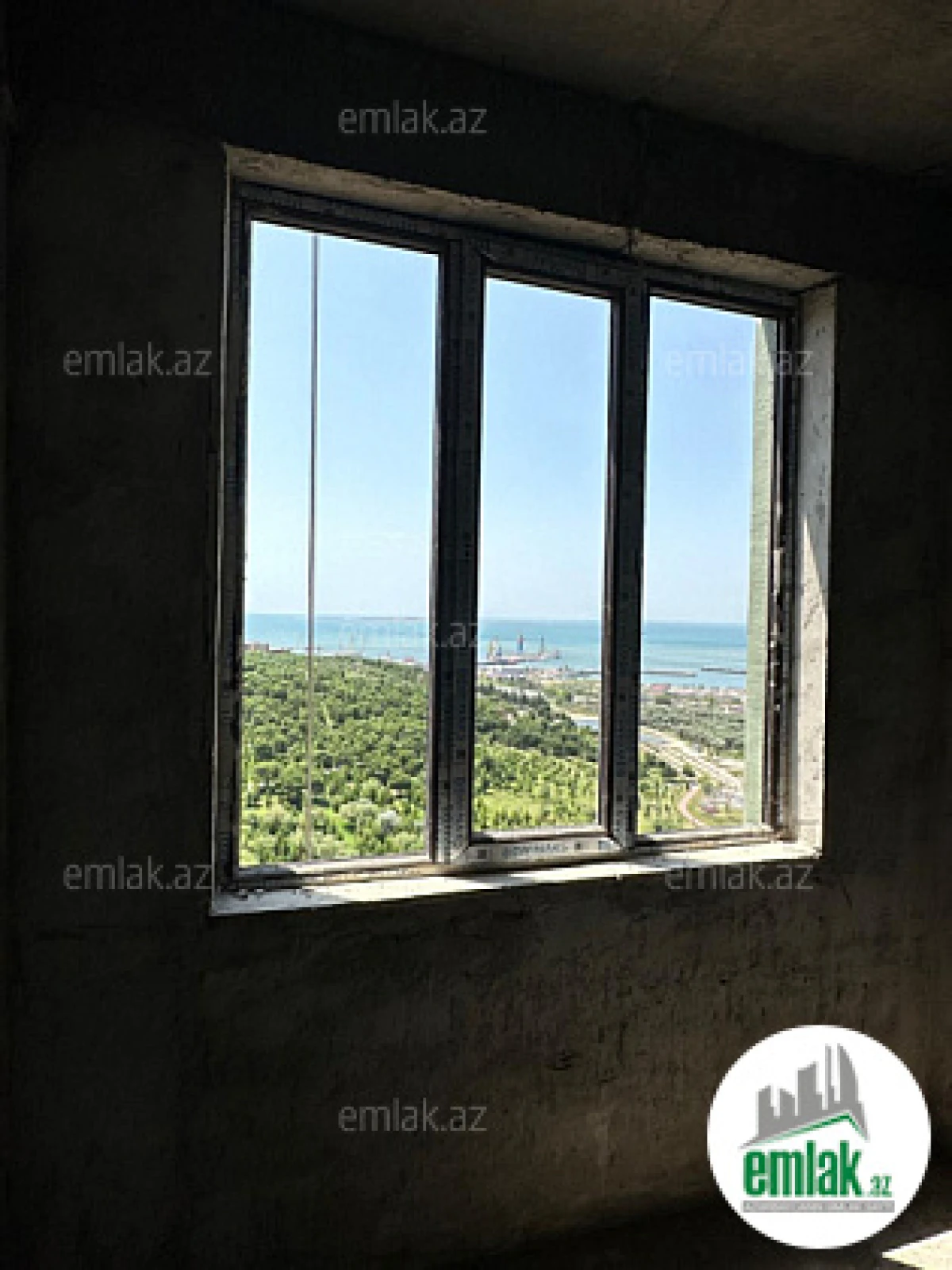 Satılır 4 otaqlı yeni tikili 178.6 m²