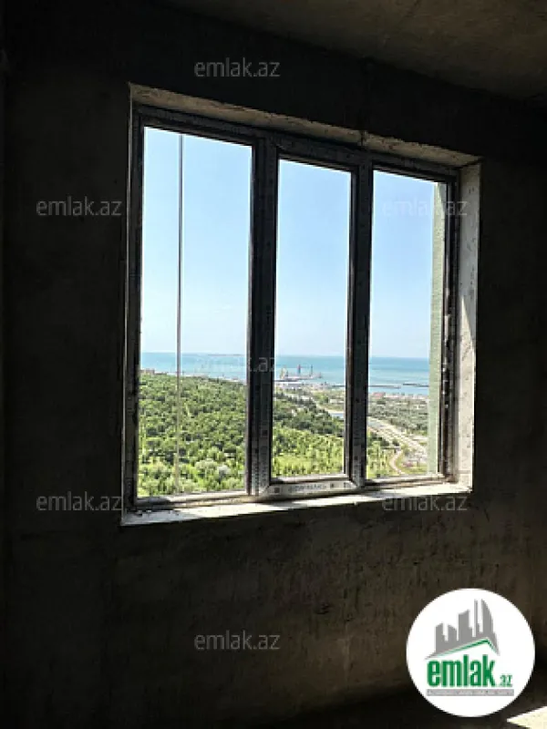 Satılır 4 otaqlı yeni tikili 178.6 m²