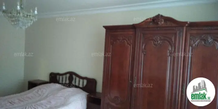 Satılır 3 otaqlı köhnə tikili 80 m² — Bakı, Xətai m/s yanı 3 otaq 80.00 m²