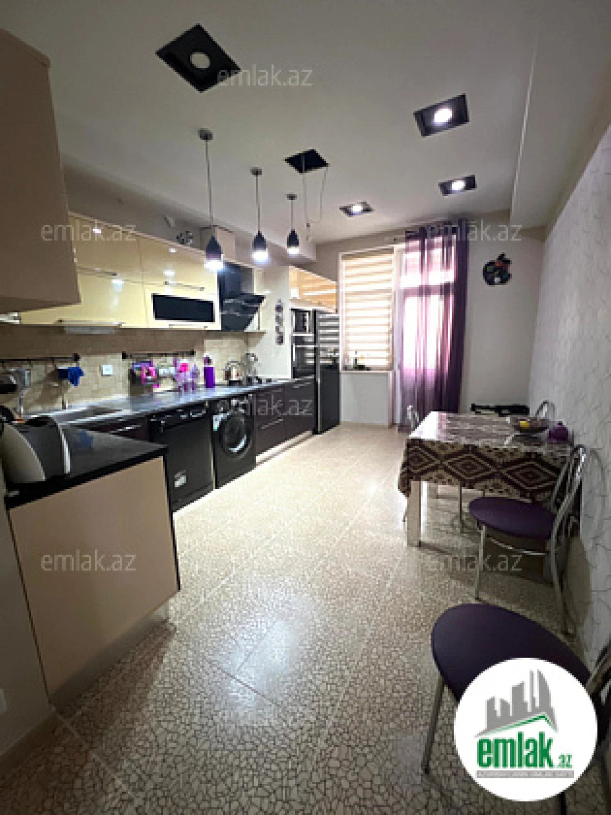 Satılır 3 otaqlı yeni tikili 120 m²