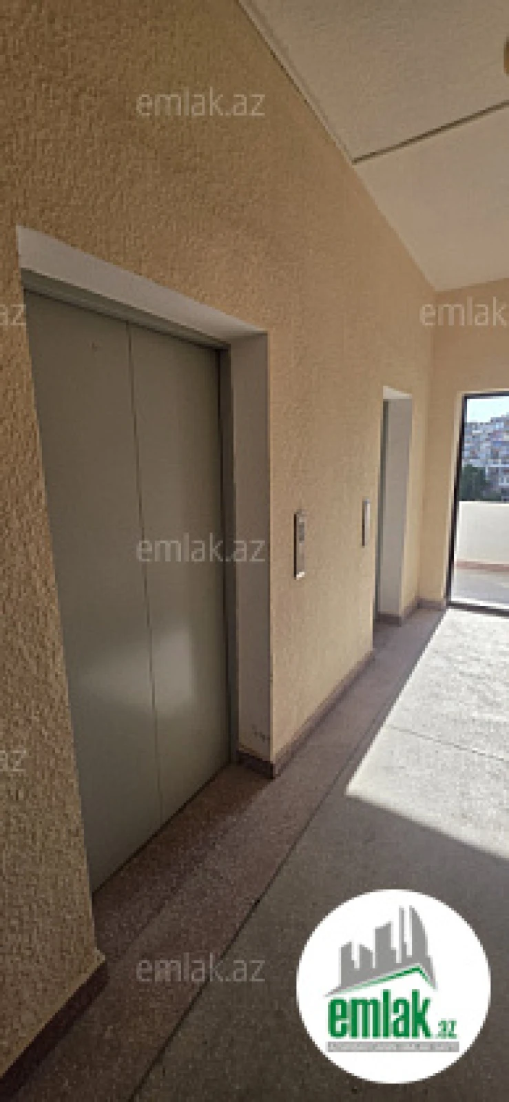 Satılır 3 otaqlı yeni tikili 140 m²