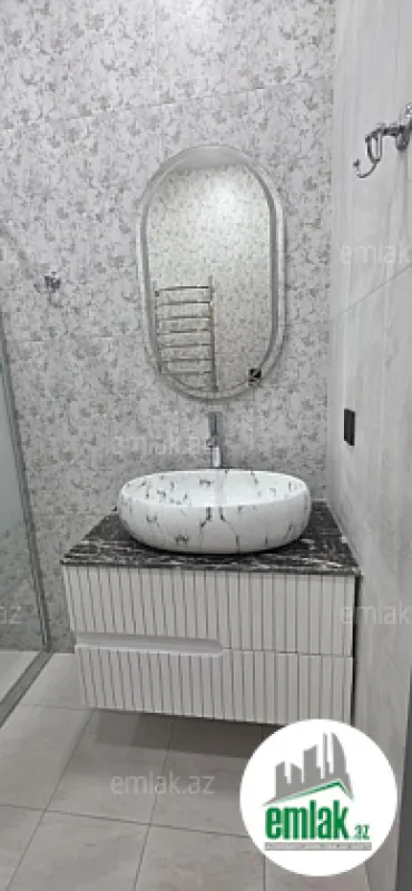 Satılır 3 otaqlı yeni tikili 140 m²