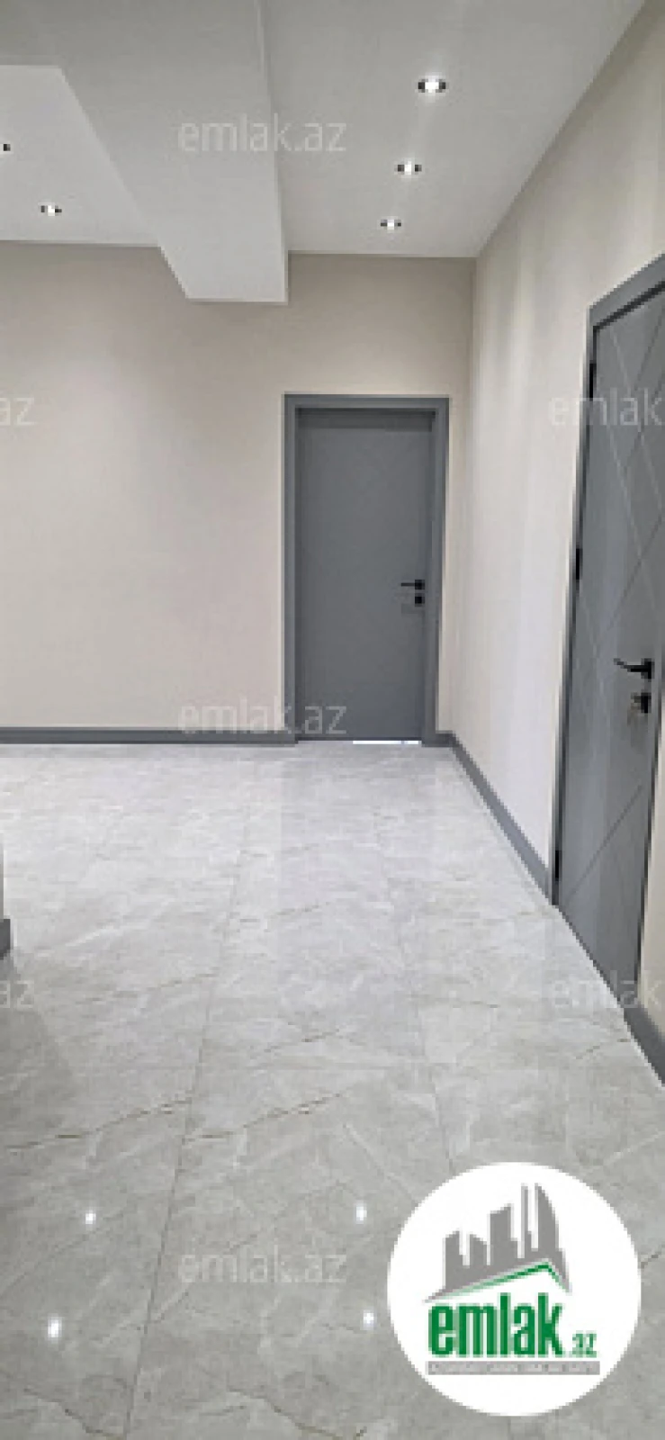 Satılır 3 otaqlı yeni tikili 140 m²