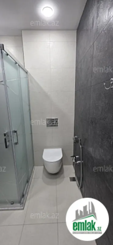 Satılır 3 otaqlı yeni tikili 140 m²