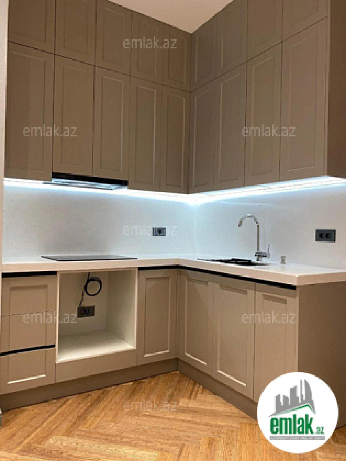 Satılır 2 otaqlı yeni tikili 70 m²