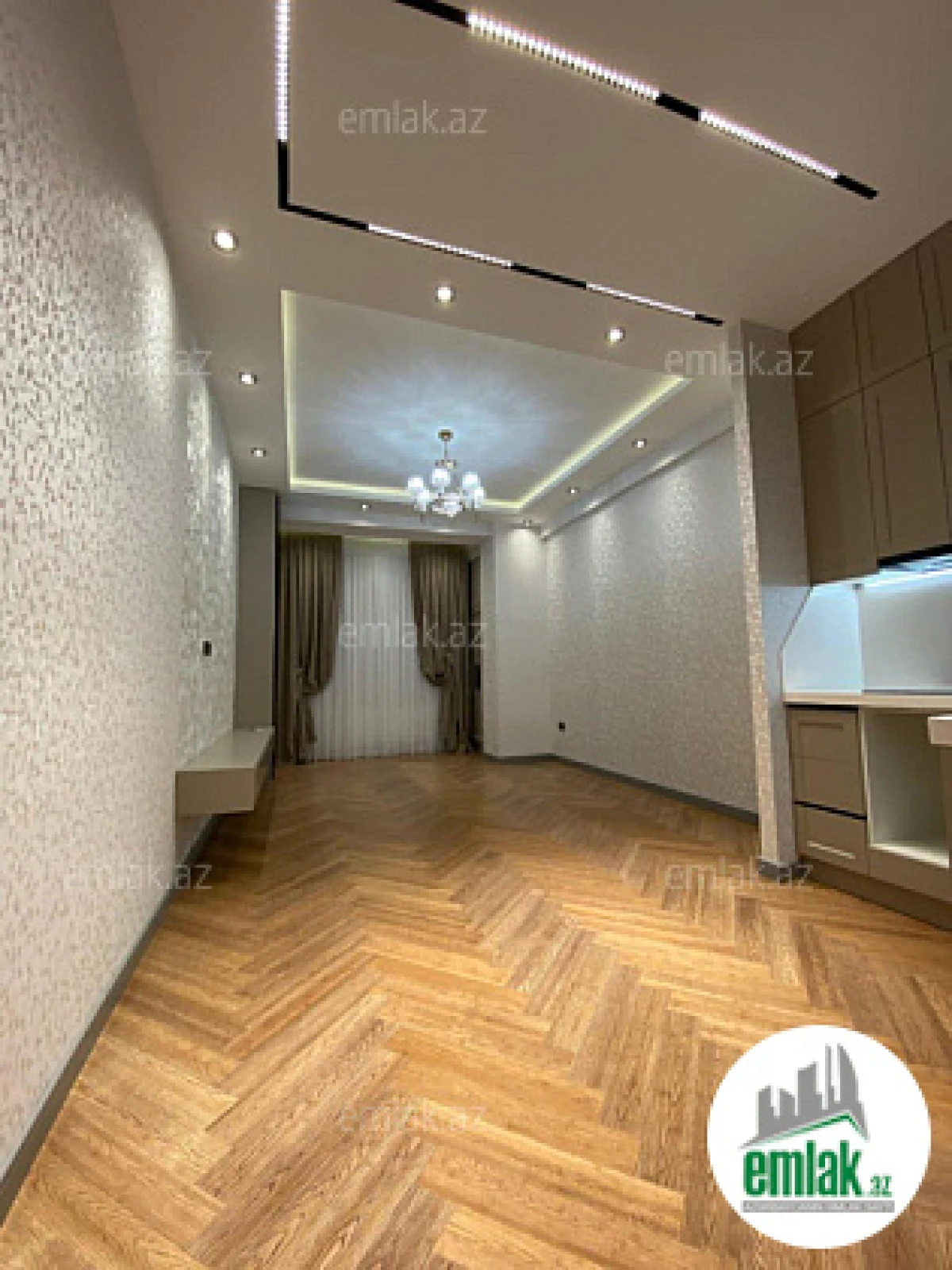 Satılır 2 otaqlı yeni tikili 70 m²