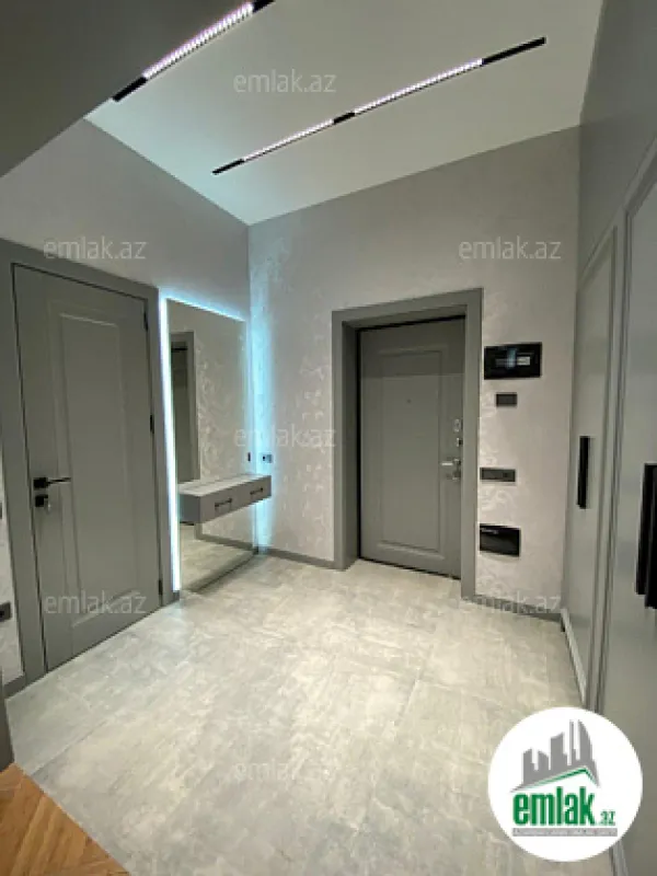 Satılır 2 otaqlı yeni tikili 70 m²